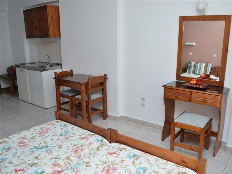 Iatridis Studios Faliraki (Adults Only) المظهر الخارجي الصورة